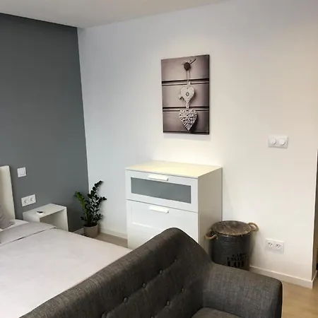 Le Cocoon Au Dessus Du Vignoble Alsacien テュルクアイム