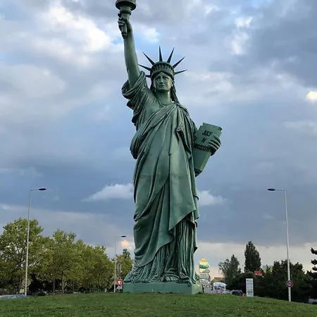 Le Cocoon Au Dessus Du Vignoble Alsacien